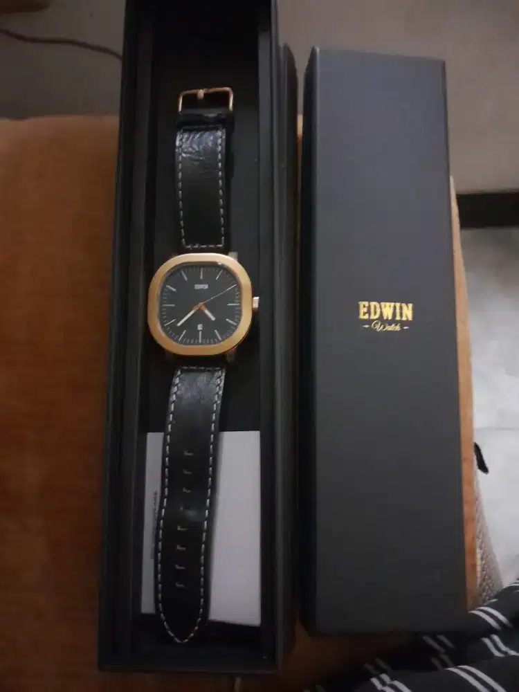 Jam tangan edwin watch