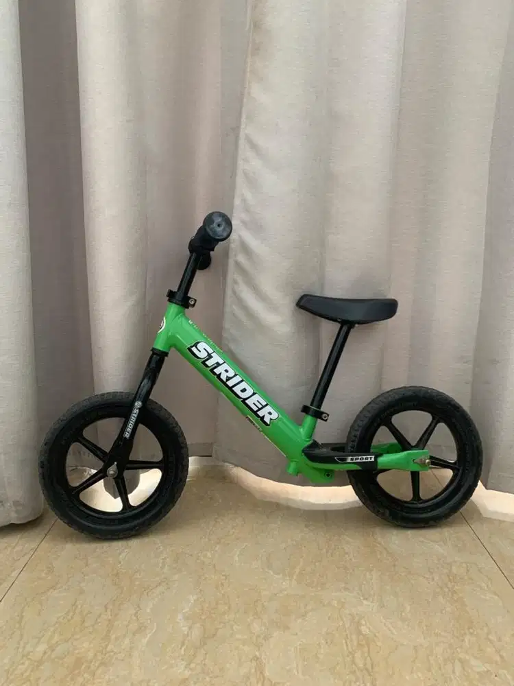 strider 12 sport balance bike preloved