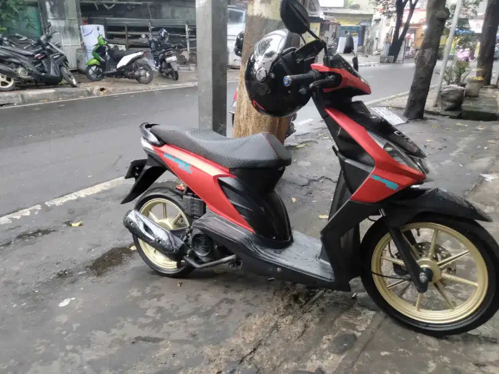 Forsale Honda beat karbu 2010