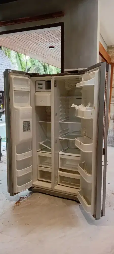 Jual kulkas 2 pintu rusak