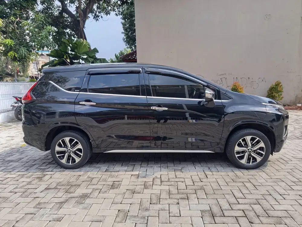 Mitsubishi Xpander Istimewa nan good condition