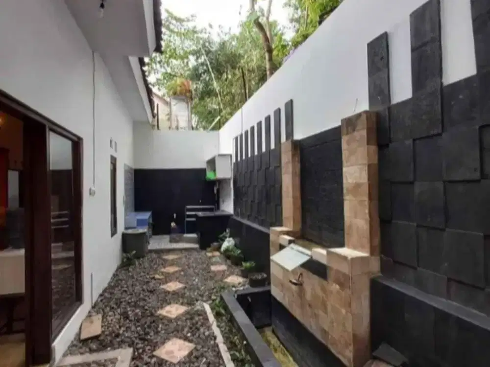 DIJUAL MURAH RUMAH MEWAH DAN PERABOTANNYA DEKAT UII YOGYA