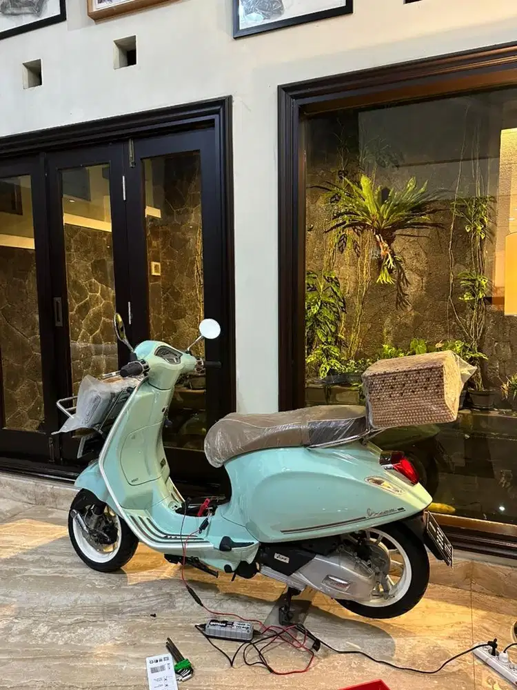 Vespa Primavera picnic low km