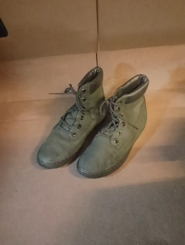 Boots Timberland size 39/40 hitam ori