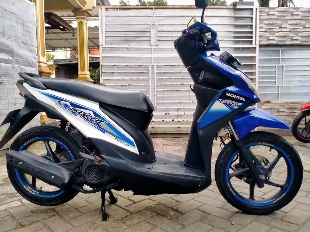 Honda beat Fi lengkap motor sehat walafiat keterangan detail dibawah