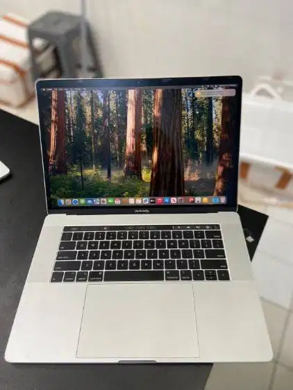 SPEK MEWAH MACBOOK PRO TOUCHBAR 2018 CORE I7 16GB/500GB 15 RA-EC