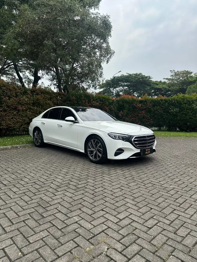 Mercedes Benz E200 Exclusive Line W214 2024