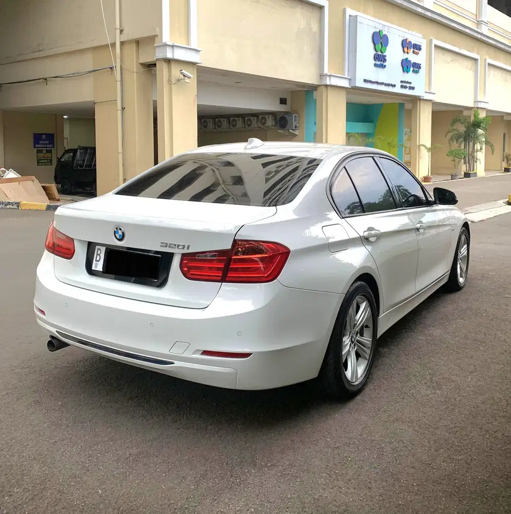 ( CASH ! PAJAK PANJANG ) BMW 320i 2014 Sport