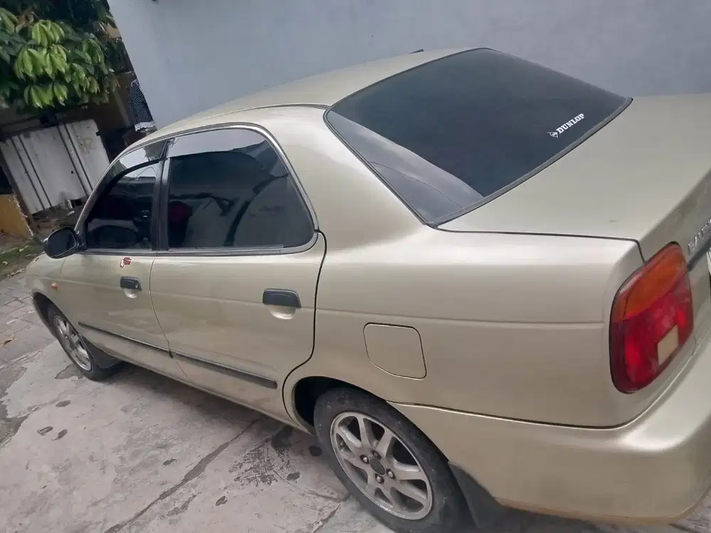 Suzuki Baleno 2001 Bensin