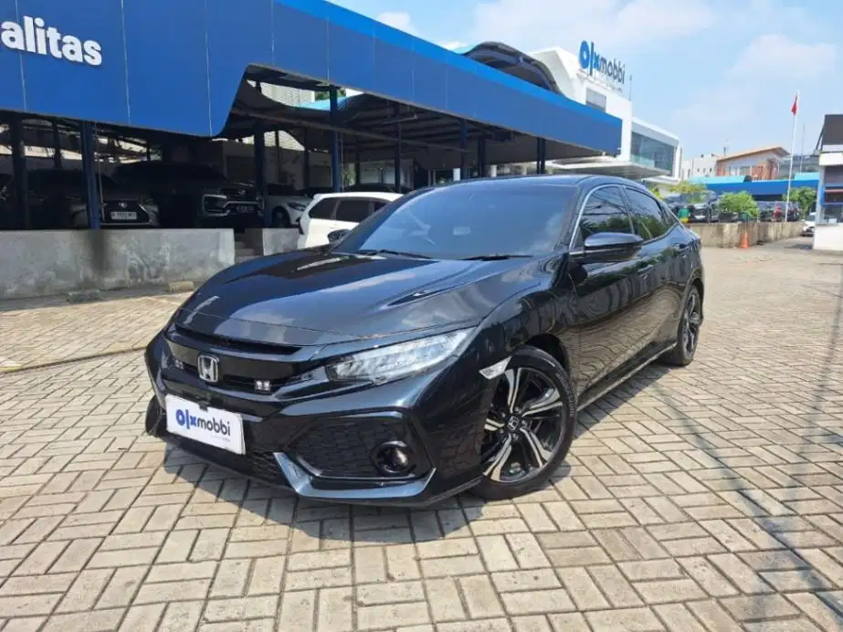 LOW DP Honda Civic 1.5 E Hatchback Bensin-AT 2019 SRC