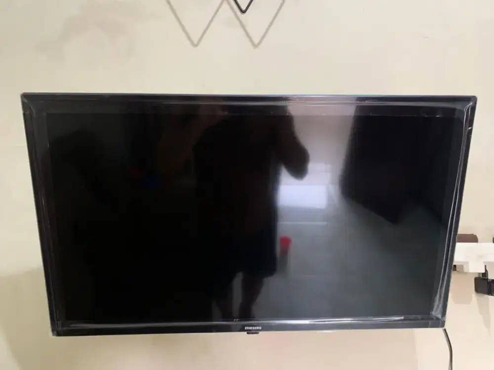 DIJUAL TV DIGITAL SAMSUNG 32 INCH TYPE 32T4001
