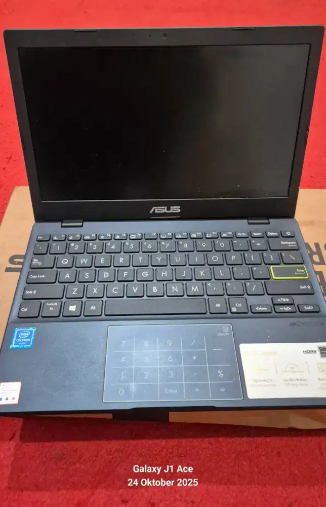 Laptop Asus Vivo Book Celeron 11,6