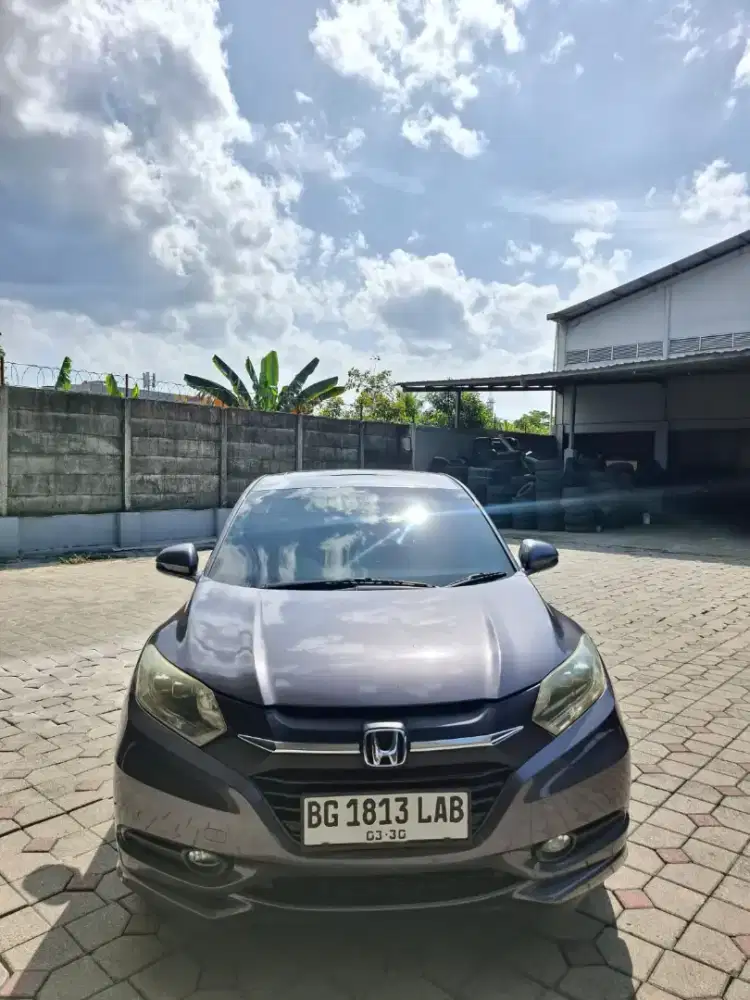 HRV 2018 prestige matic. Km 87rb antik