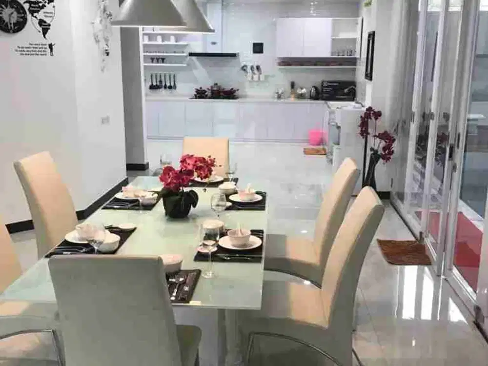 Dijual Rumah Cluster Taman Beverly Golf Lippo Karawaci Tangerang