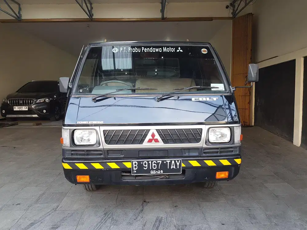 Mitsubishi L300 pick up 2021