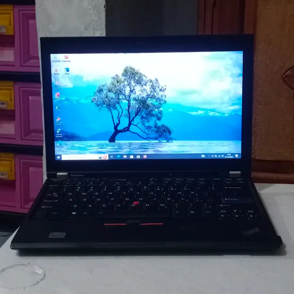 Laptop lenovo core i5 ram 8gb ssd 128gb+hdd 320gb