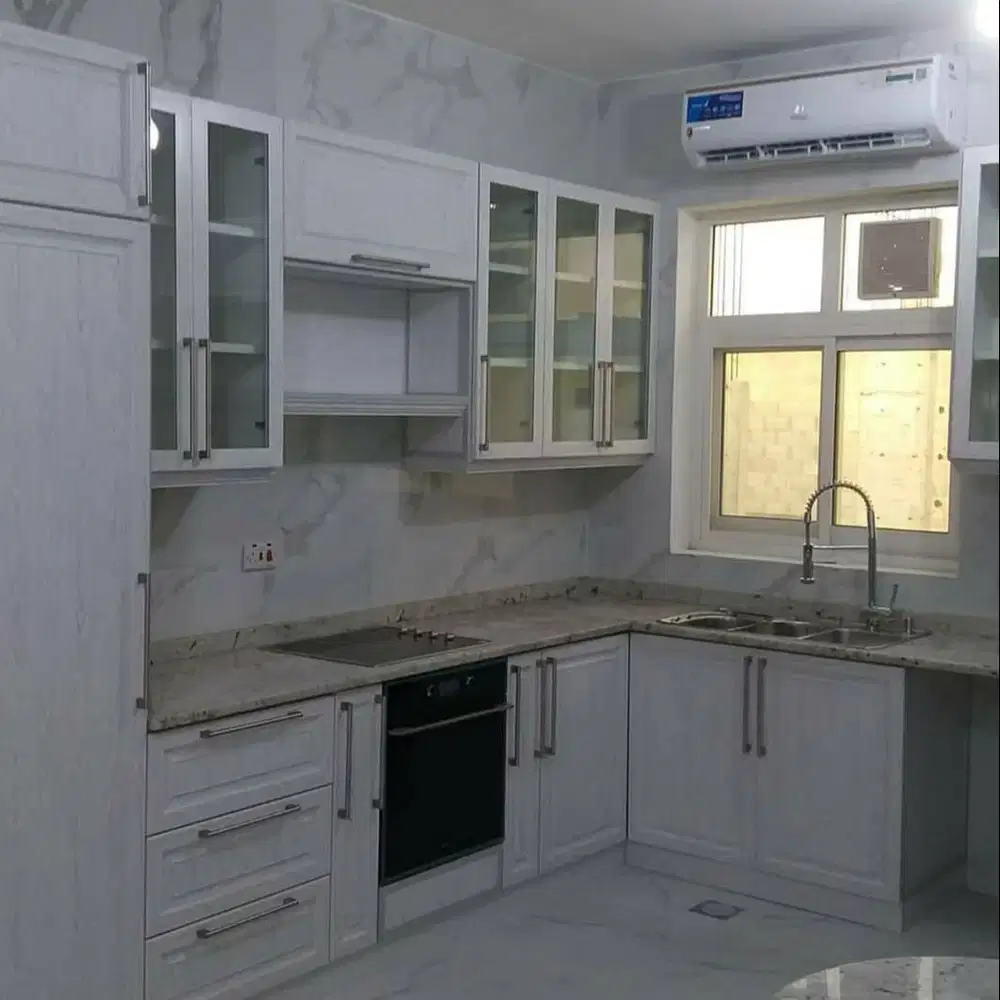 Custom Interior Kitchen Set, Backdrop TV, Lemari, Wardrobe, Kitchenset