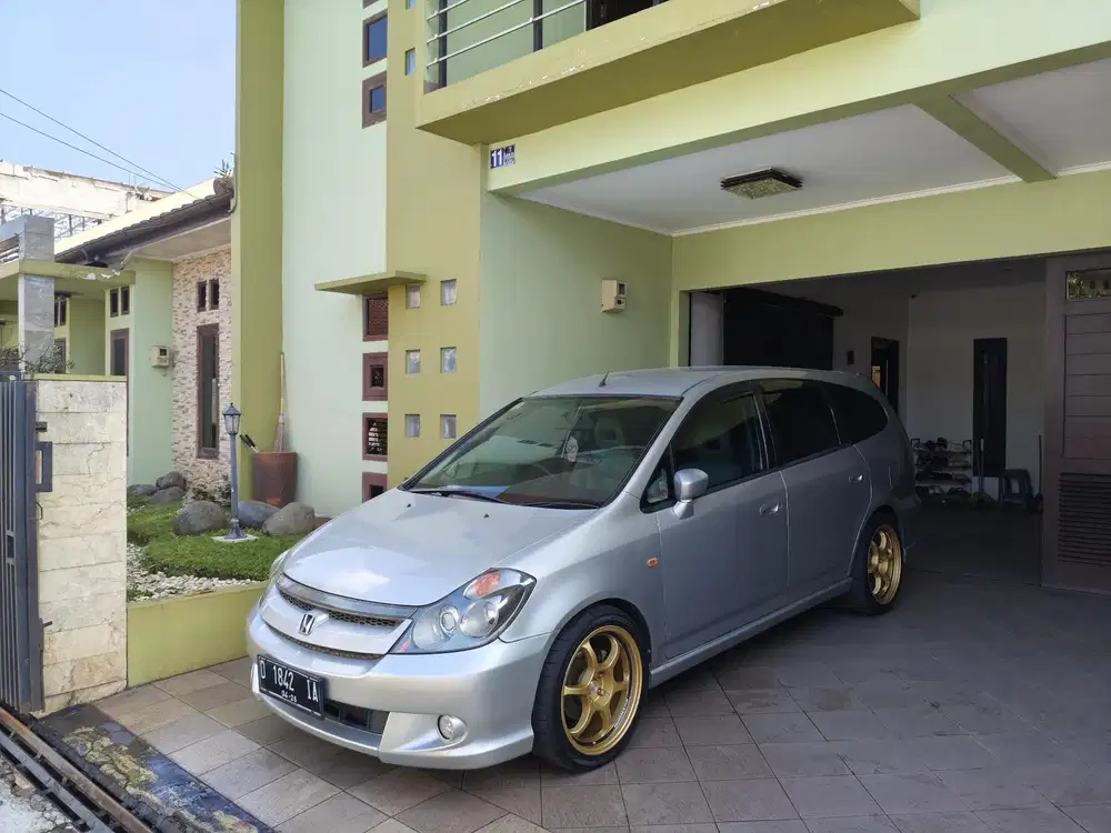 Honda Stream 2005 Bensin