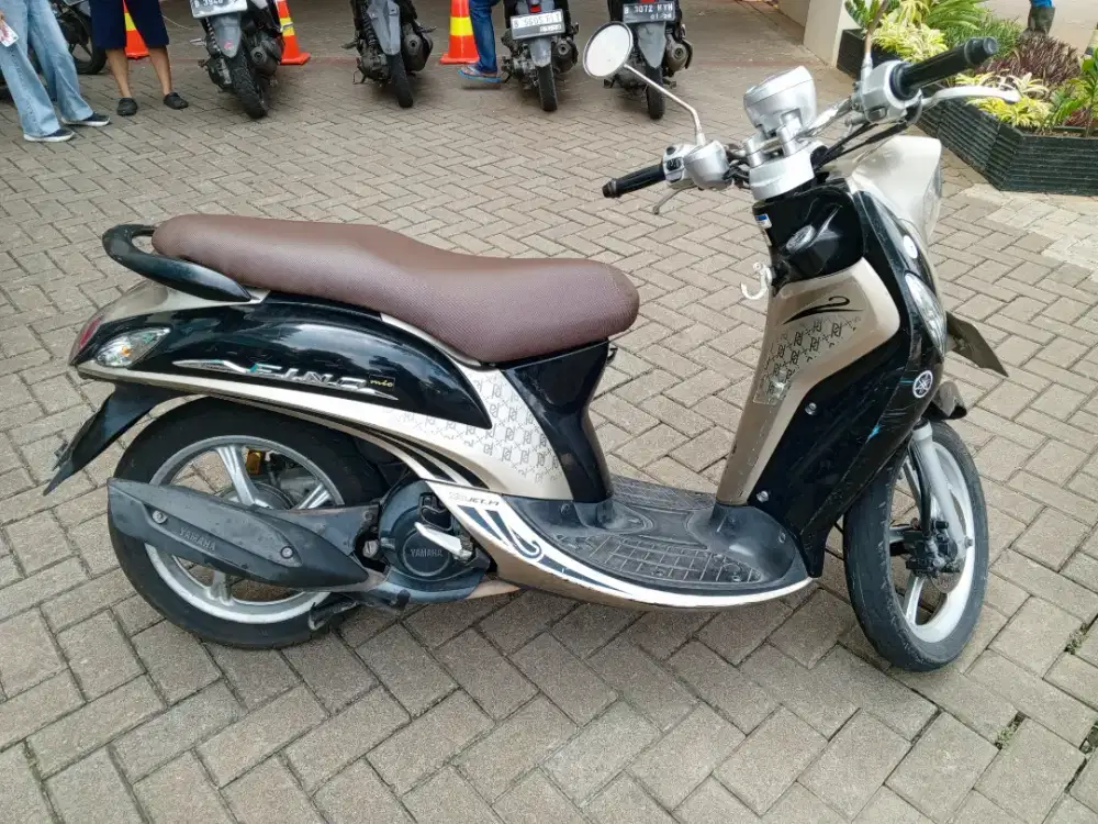 Yamaha Fino Hitam Coklat manis