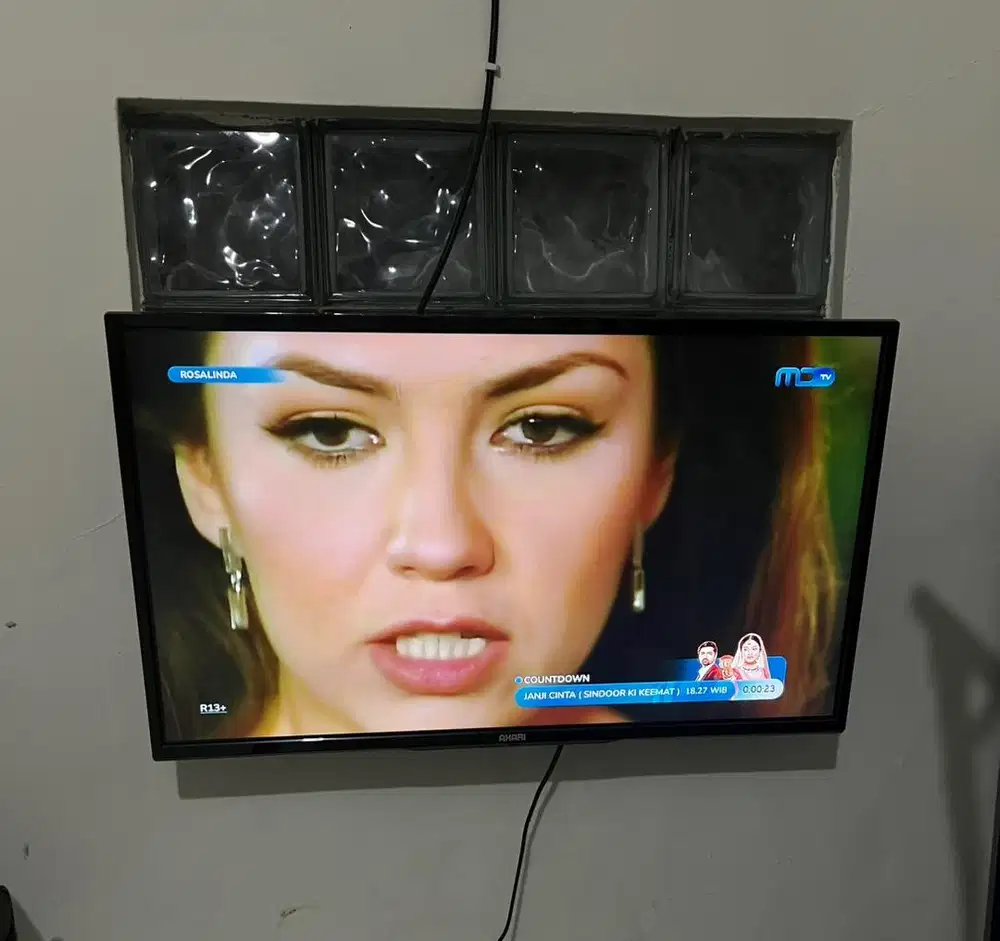 TV Akari LED TV 32 inch