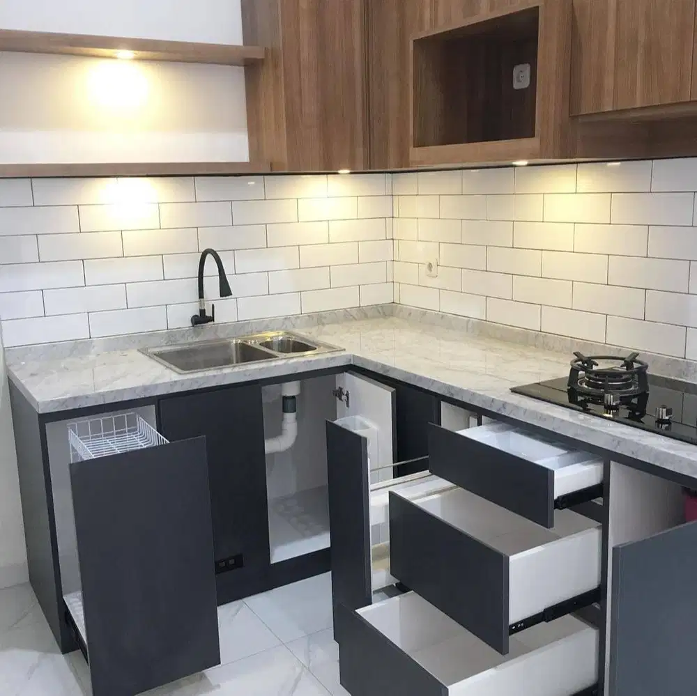 Custom Interior Kitchen Set, Backdrop TV, Lemari, Wardrobe, Kitchenset