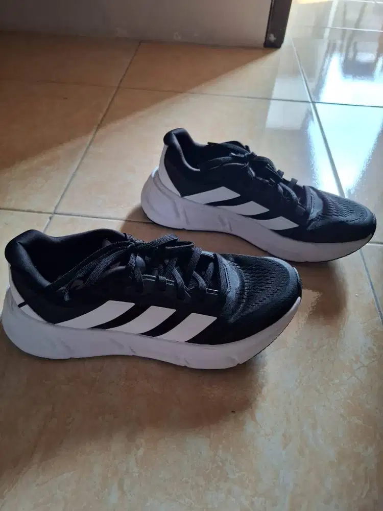 Dijual Adidas Running Questar 2 M Hitam Putih IF2229 / 20241