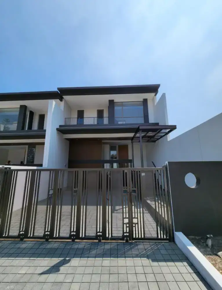 DIJUAL RUMAH MEWAH GRAHA RUMAH PINUS RAYA SUASANA SEJUK BANDUNG UTARA