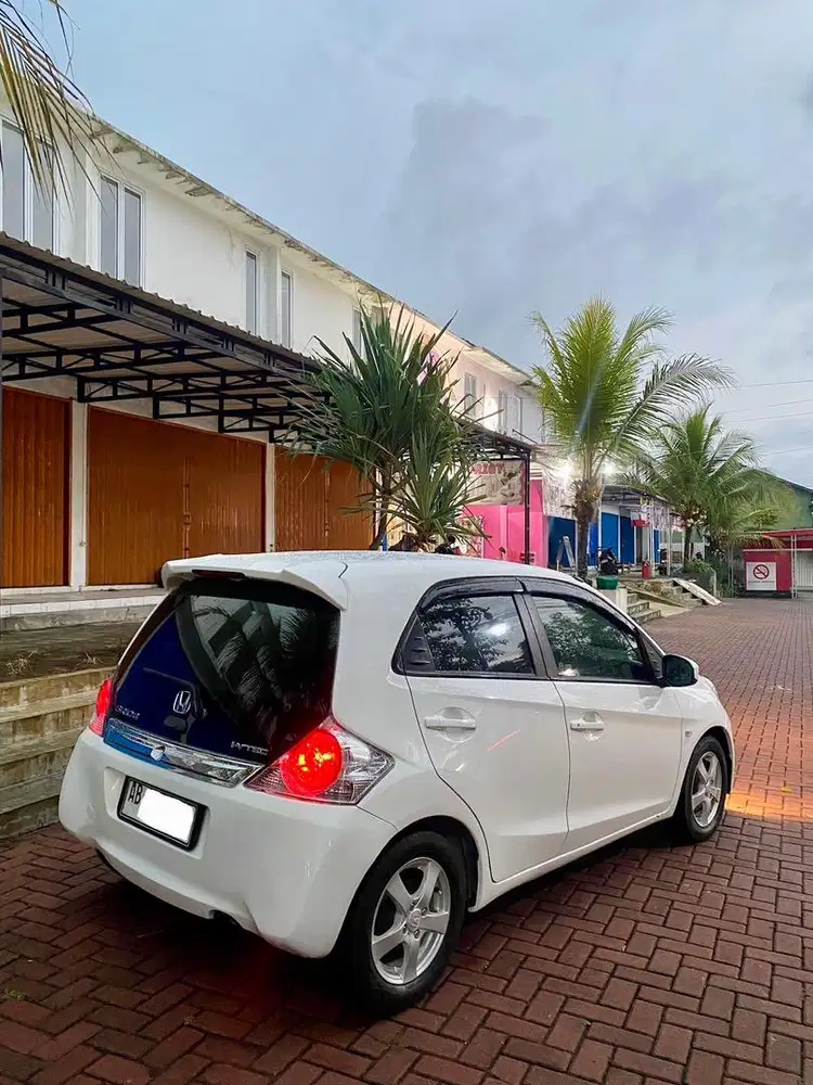Brio Matic Type E CKD 2014 Istimewa Putih Favorit Pajak Panjang