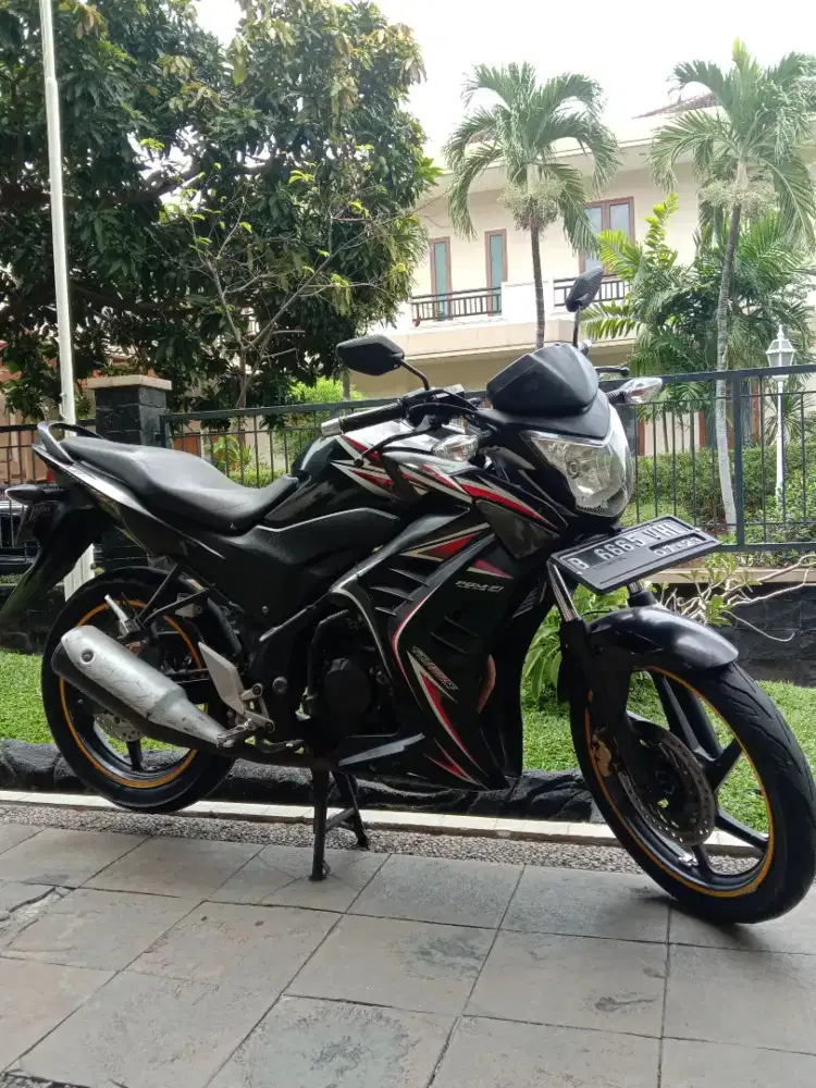 Di jual Honda CB150R
