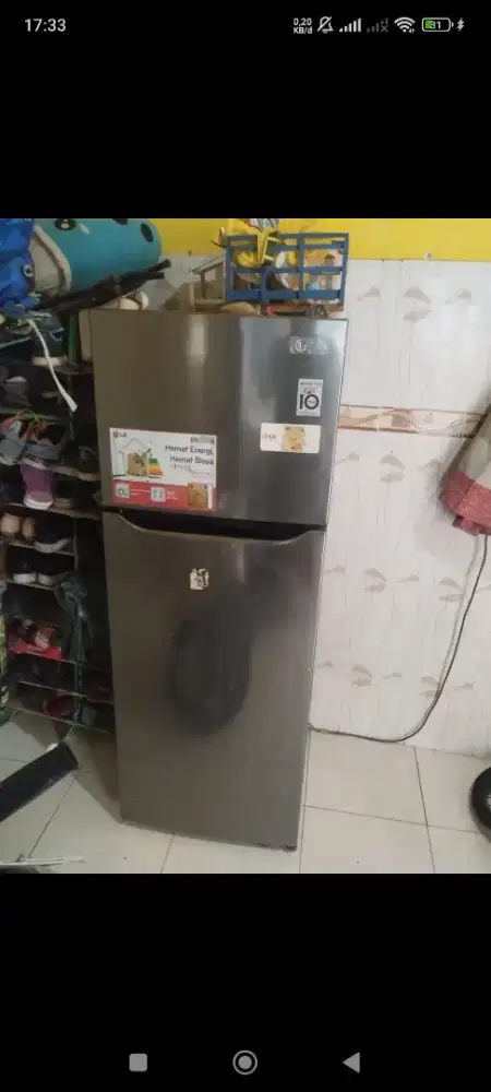Kulkas LG ukuran 202 Liter ada kartu garansi nya