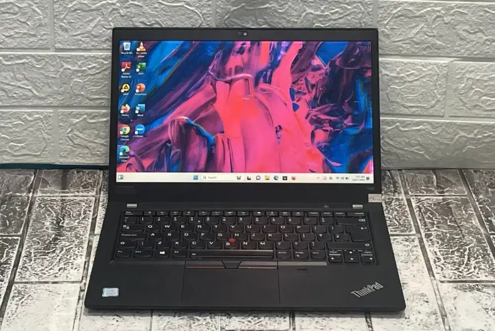 LENOVO THINKPAD T490 Slim Desing