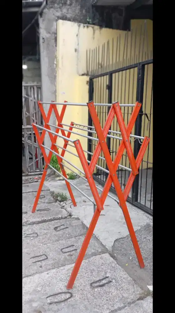 PROMO! Jemuran Baju Aluminium Oranye 175cm