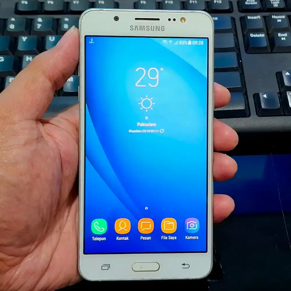 Samsung Galaxy J5 2016 (SM-J510FN) - 2/16 GB - NFC - 4G LTE