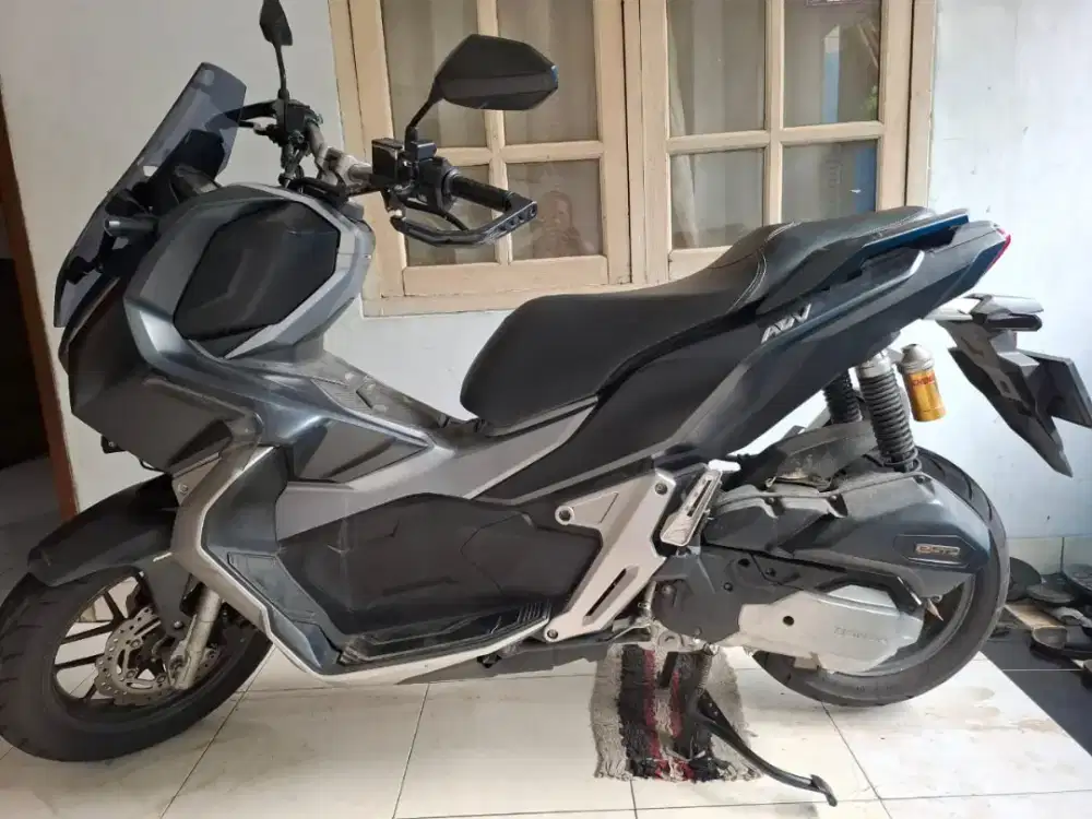 Honda adv 150,,mulus lengkap terawat