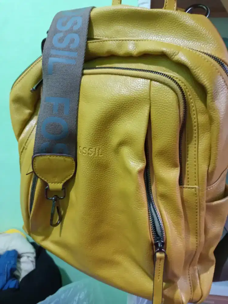Tas Ransel Wanita bekas