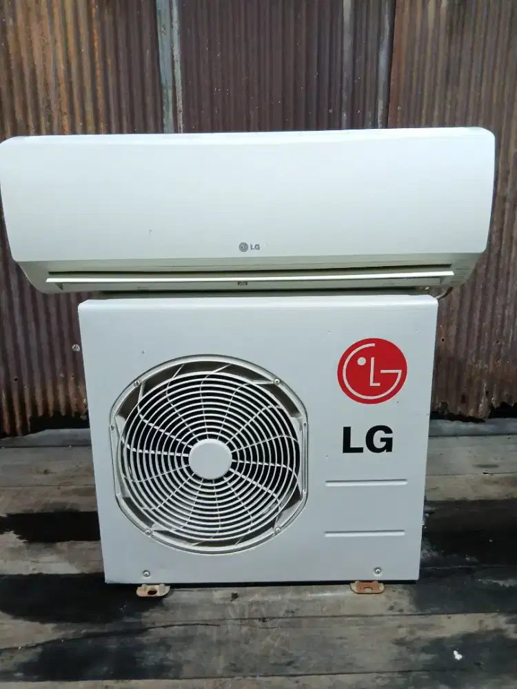 MENJUAL AC BEKAS 1/2 PK KOMPLIT