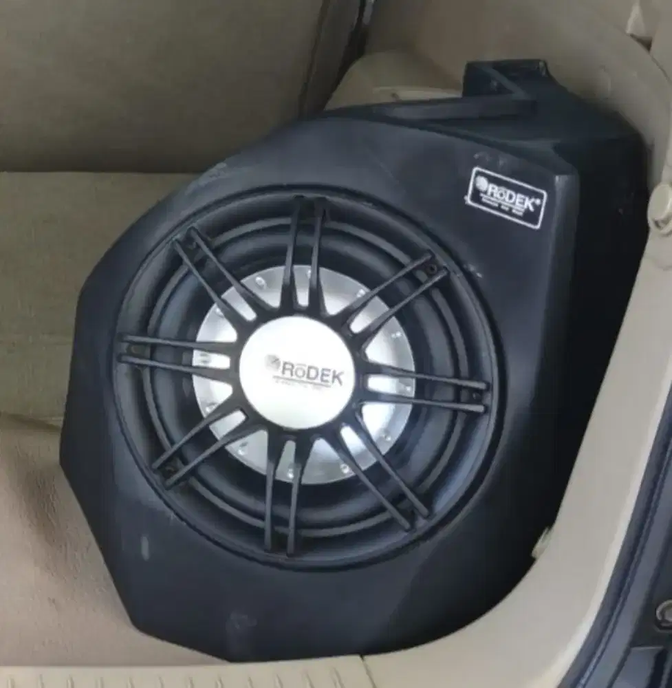 subwoofer mobil merek rodek