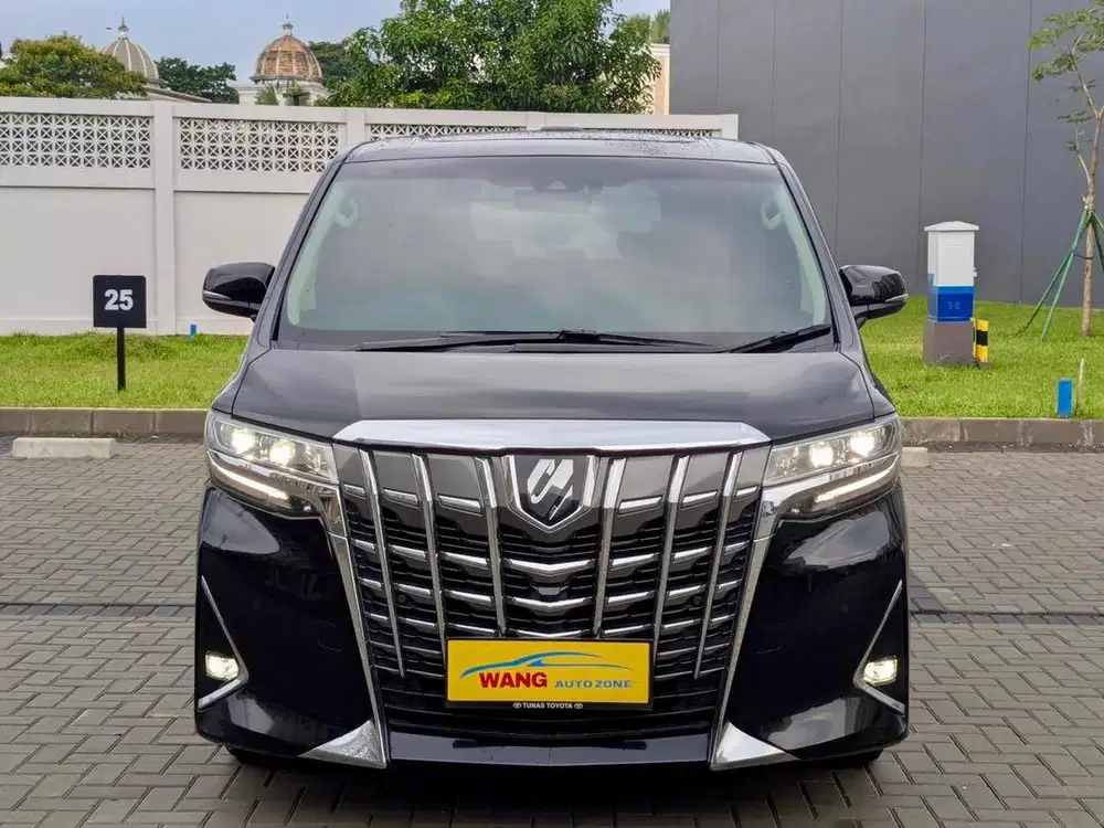 Alphard 2022 km 28.000 garansi