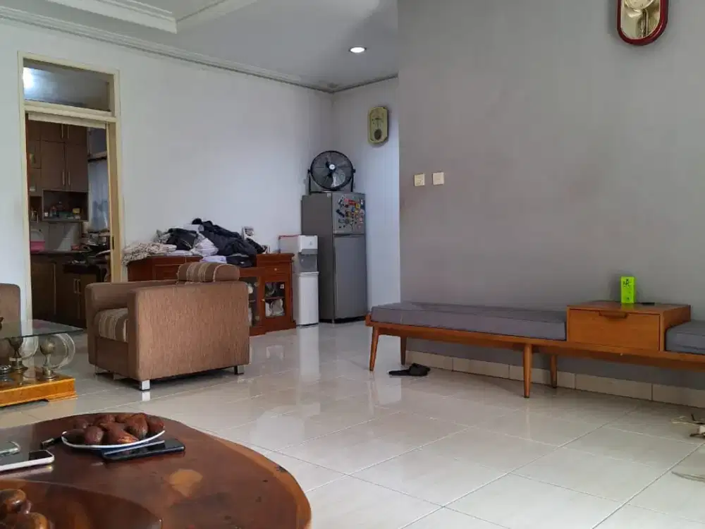 Rumah Mewah Cantik di Komp Elite Singgasana Pradana Bandung