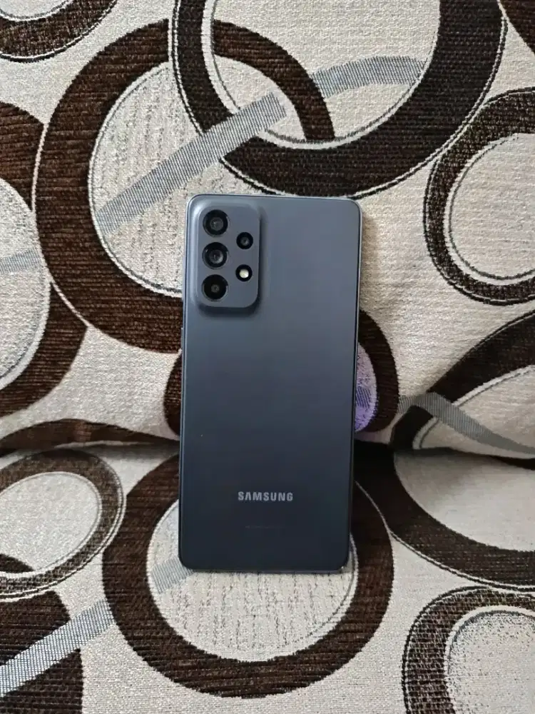 Dijual samsung a73 grey