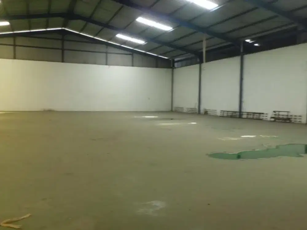 GUDANG BESAR MURAH DI CIMAREME