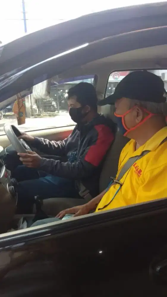 Dibutuhkan instruktur mengemudi