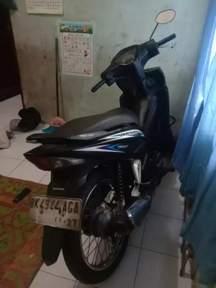 Dijual cepat Revo fi 2016 .