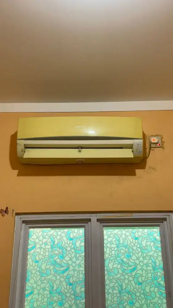 AC SHARP DINGIN
