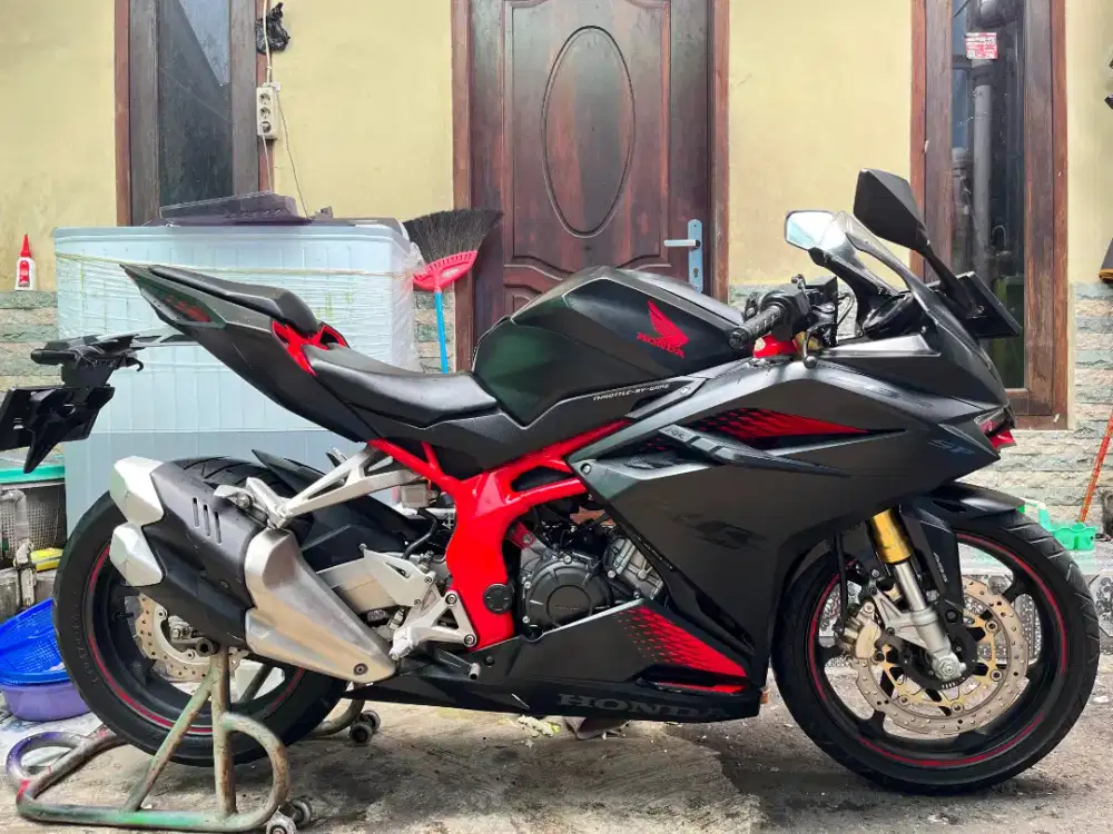 HONDA CBR 250 TAHUN 2020 ABS PAJAK PANJANG SIAP PAKEK
