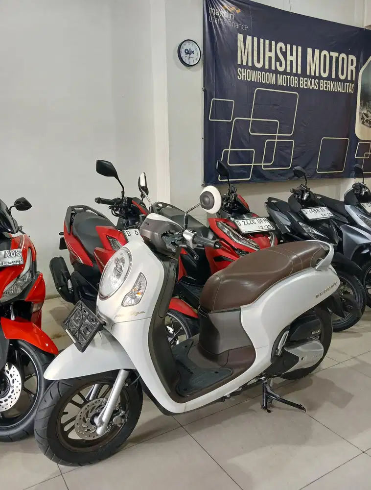SCOOPY PRESTIGE KEYLESS TAHUN 2024, SEPERTI BARU, MUHSHI MOTOR.