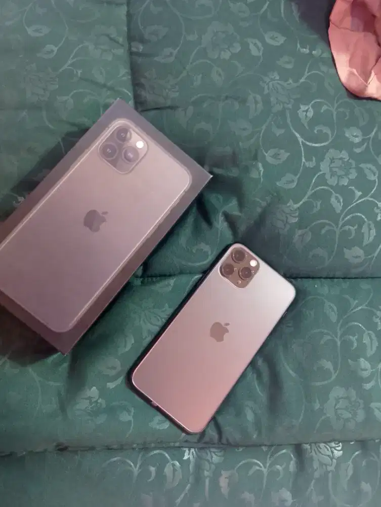 Iphone 11 pro max 256gb terpantau baru