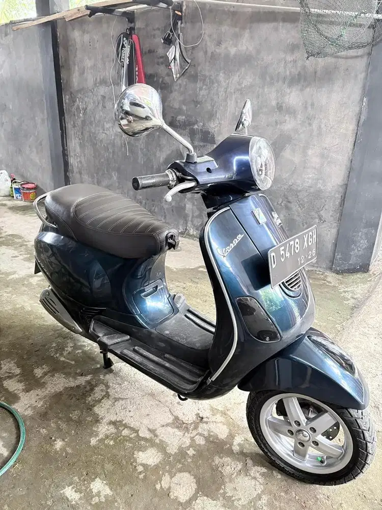 Dijual cepat lx 2011 harga nego