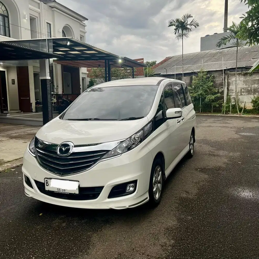 Mazda Biante skyactiv 2018/2017 an sendiri KM rendah
