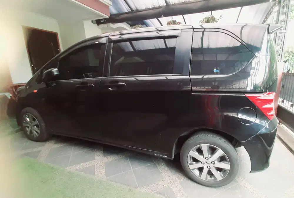 Honda Freed 2009 Bensin AT